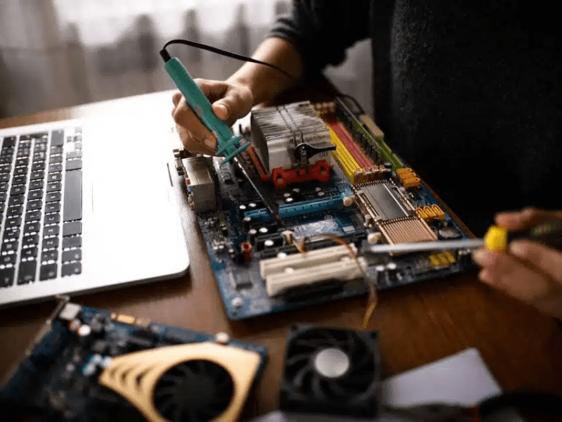 How Modern Computer Equipment Improves Workplace&nbsp;Productivity